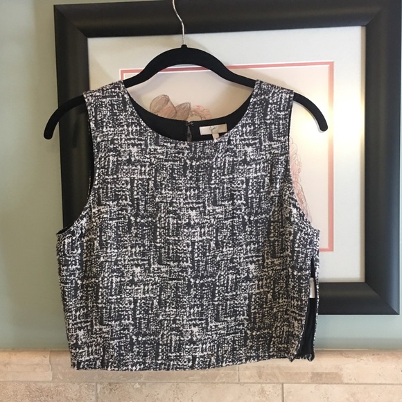 Joie Tops - 🚫SOLD🚫 Joie cropped pullover Joie Tops - 🚫SOLD🚫 Joie cropped pullover
